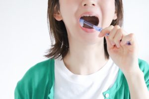 天神　矯正　歯磨き